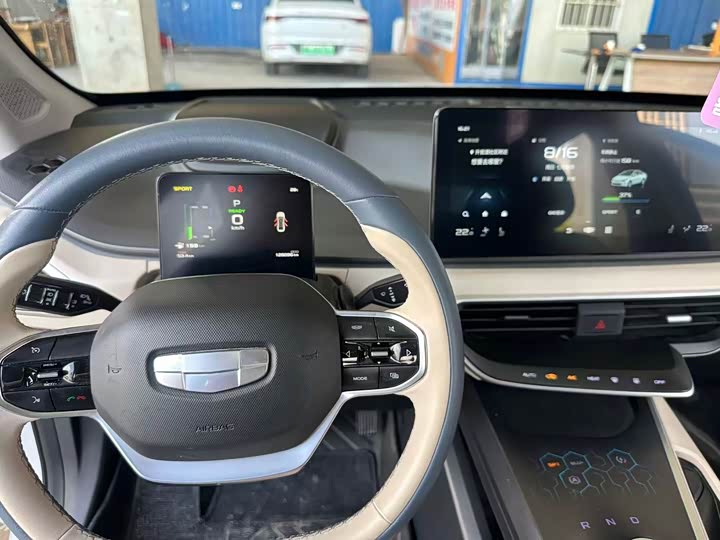 Geely Geometry G6, 2022 — фото 5 из 9
