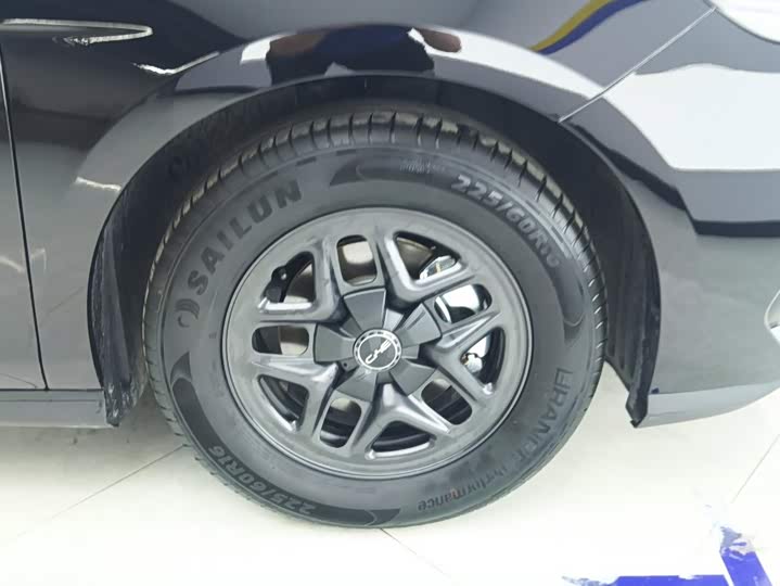 BYD Seal 05 DM-i Hybrid, 2025 — фото 6 из 9