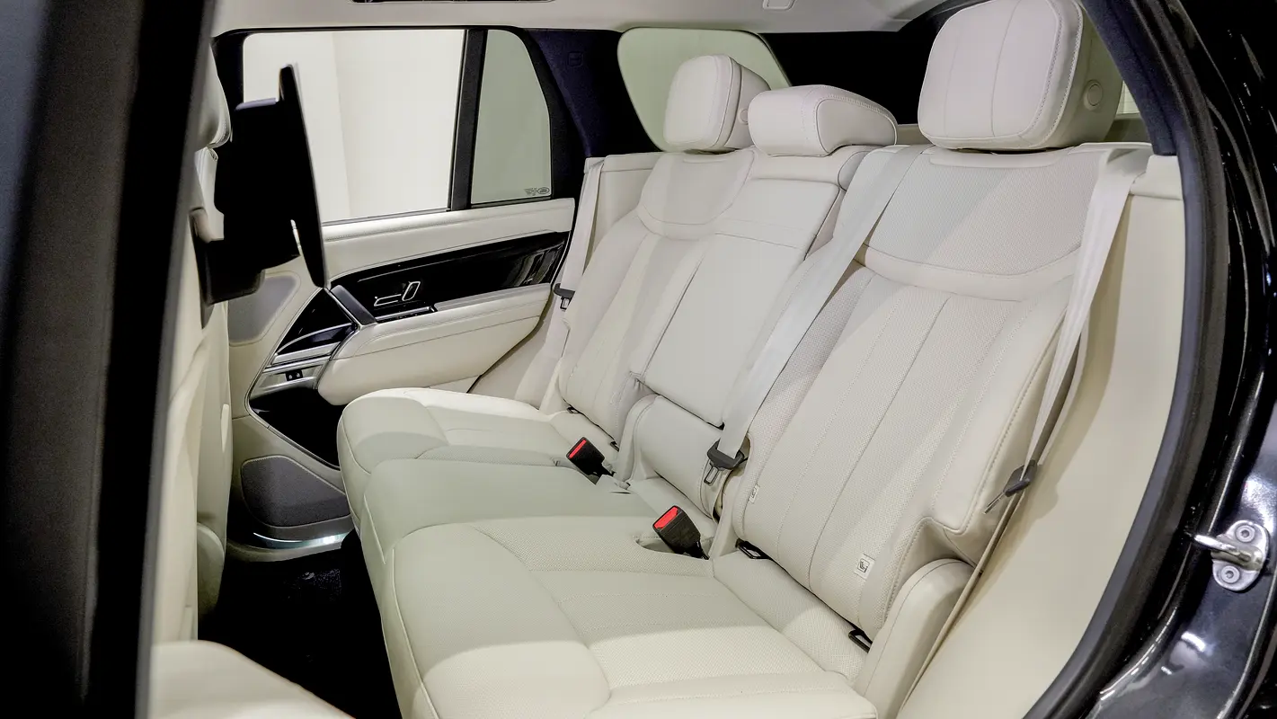Land Rover Range Rover, 2026 — фото 8 из 10