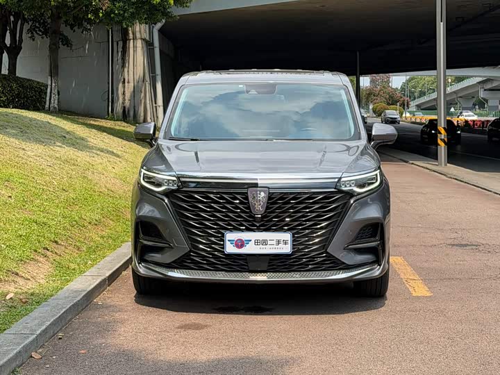 Roewe iMax 8, 2022 — фото 2 из 9