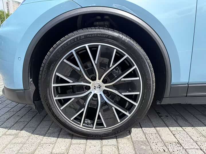 Porsche Macan EV, 2024 — фото 4 из 9