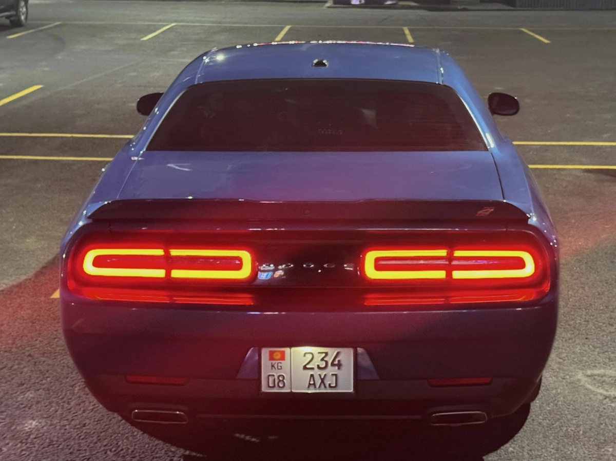 Dodge Challenger, 2021 — фото 4 из 12