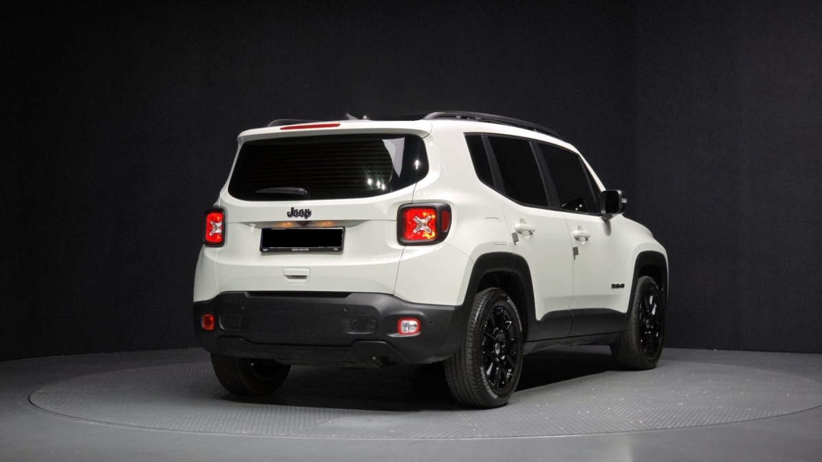 Jeep Renegade, 2022 — фото 2 из 12