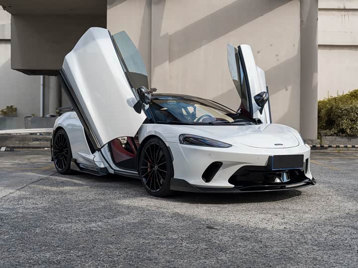 McLaren GT, 2022 — фото 3 из 9