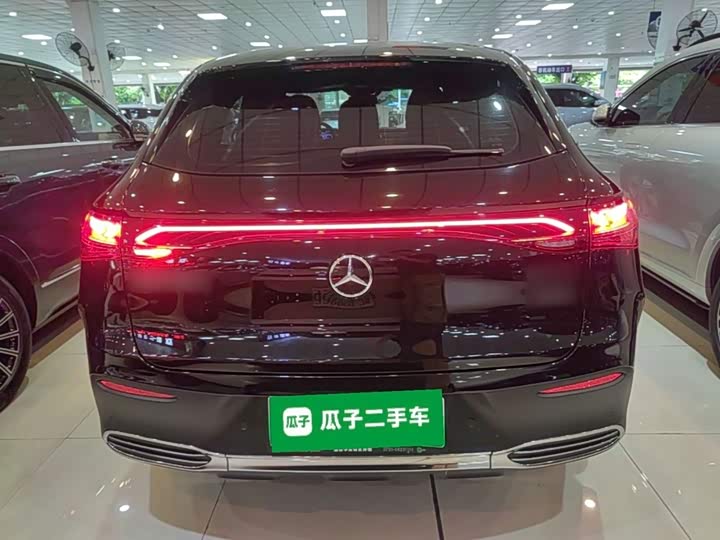 Mercedes-Benz EQE SUV, 2023 — фото 6 из 9
