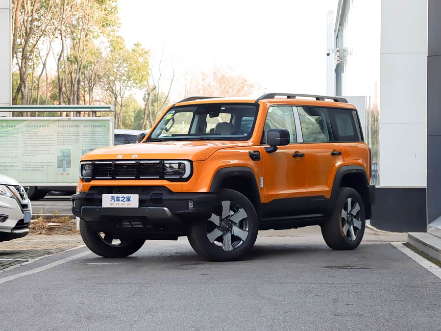 BAIC Beijing BJ40 Hybrid, 2026 — купить в Твери под ключ