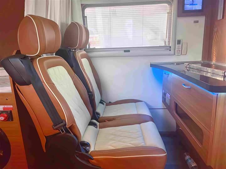Maxus V90 RV, 2022 — фото 9 из 9