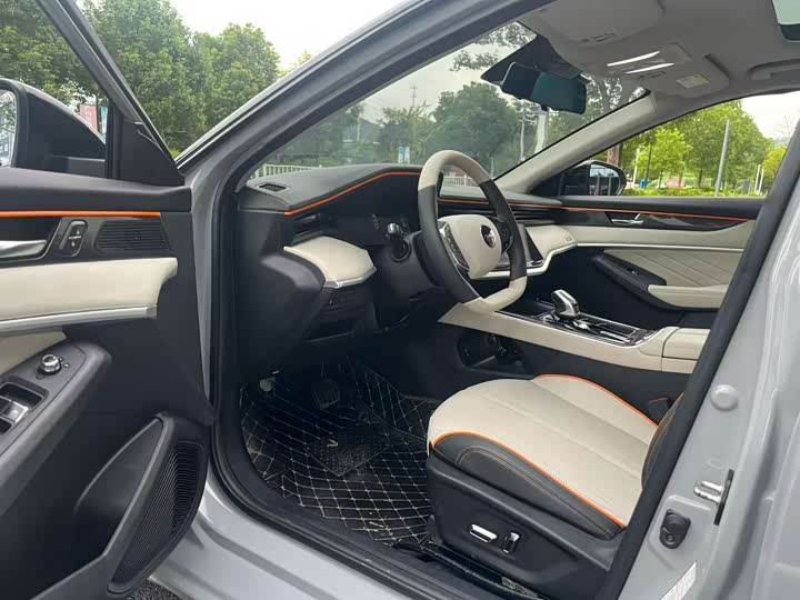 Dongfeng Aeolus Yixuan Max, 2023 — фото 4 из 9