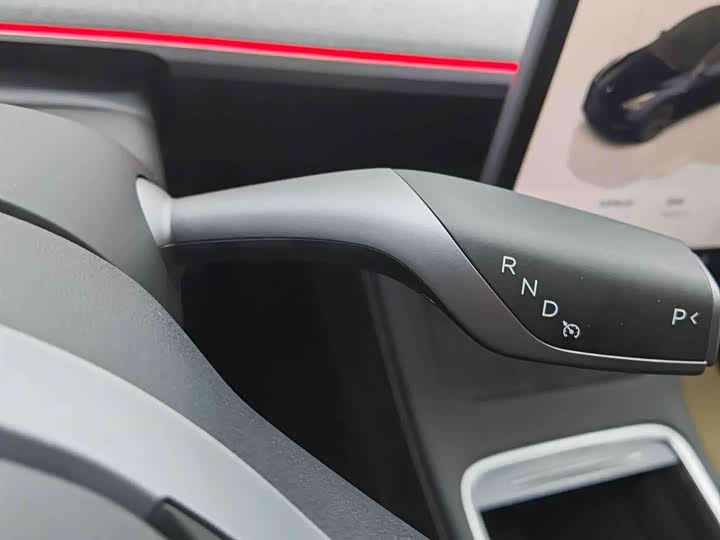 Tesla Model Y, 2024 — фото 8 из 9