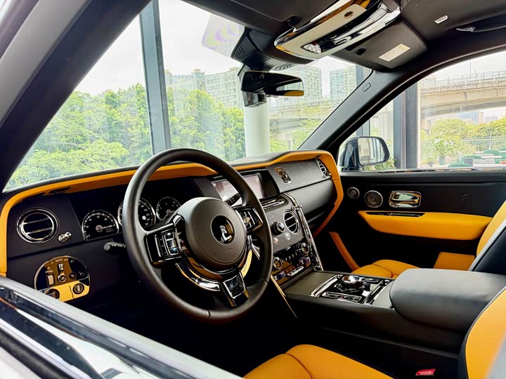 Rolls-Royce Cullinan, 2022 — фото 5 из 7
