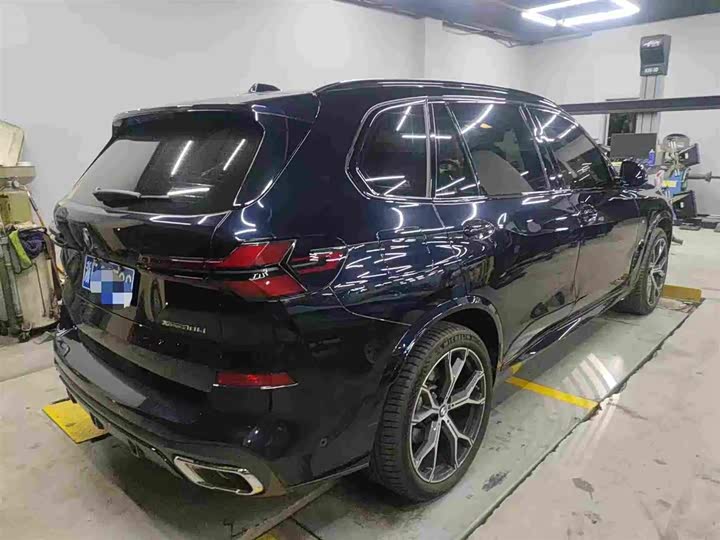 BMW X5, 2025 — фото 2 из 5
