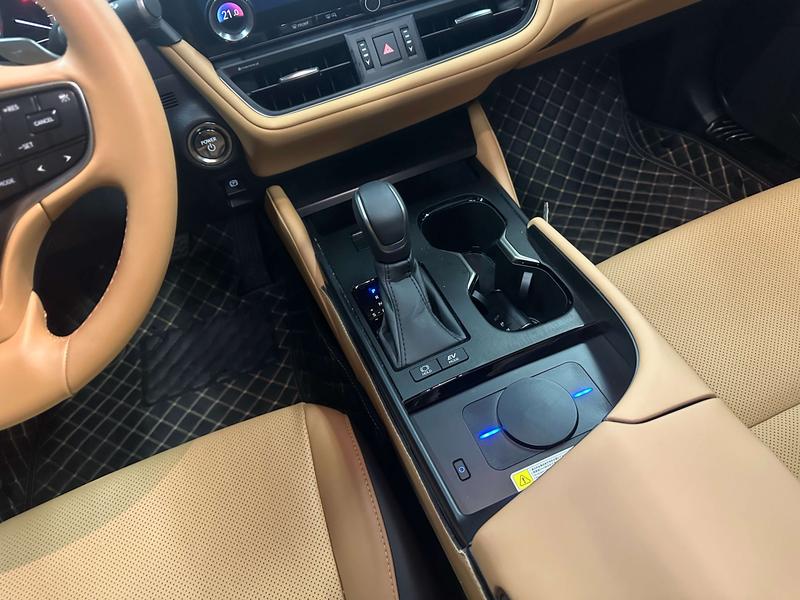 Lexus ES, 2025 — фото 9 из 12