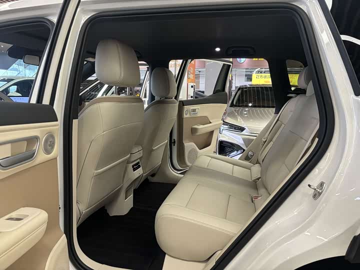Toyota bZ3X, 2025 — фото 9 из 9
