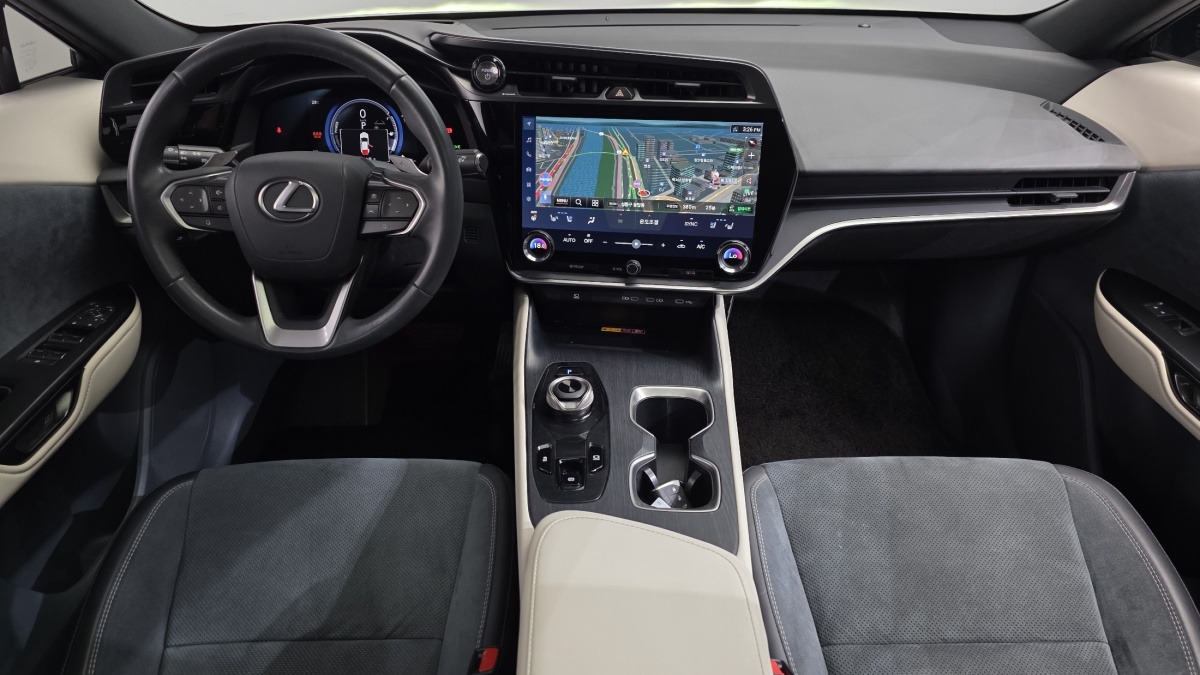 Lexus RZ, 2023 — фото 7 из 12