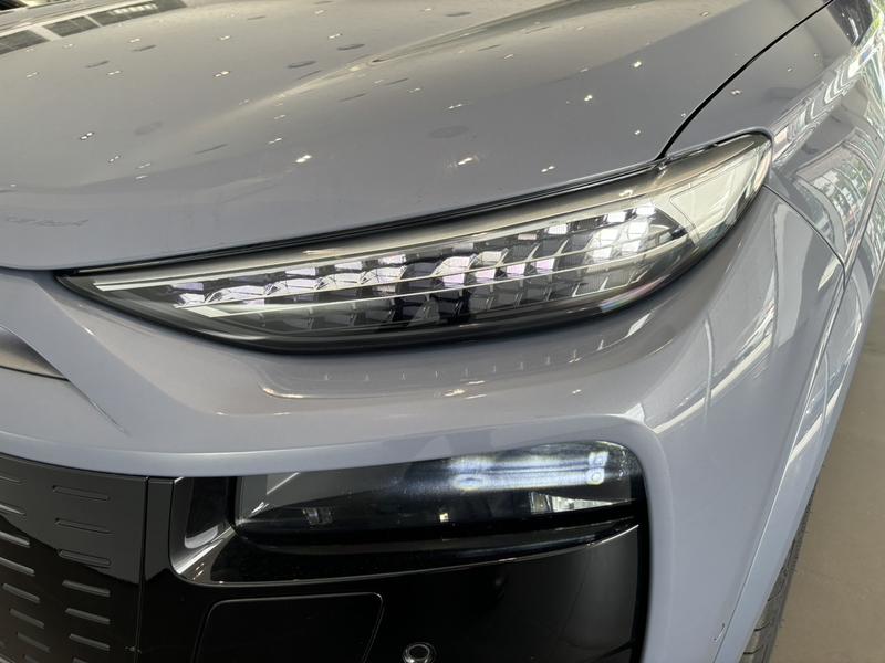 Audi Q6L e-tron Sportback, 2025 — фото 6 из 12