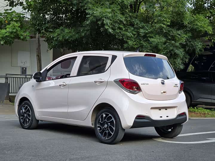 Changan BenBen E-Star, 2022 — фото 6 из 9