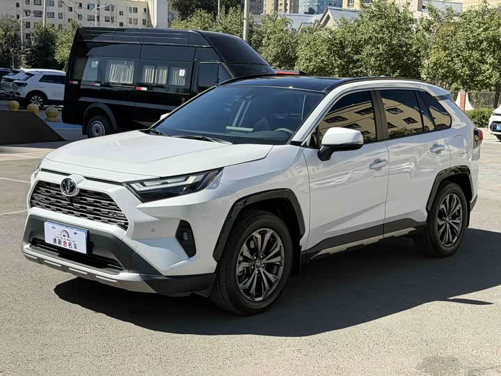 Toyota RAV4, 2025 — купить в Брянске под ключ