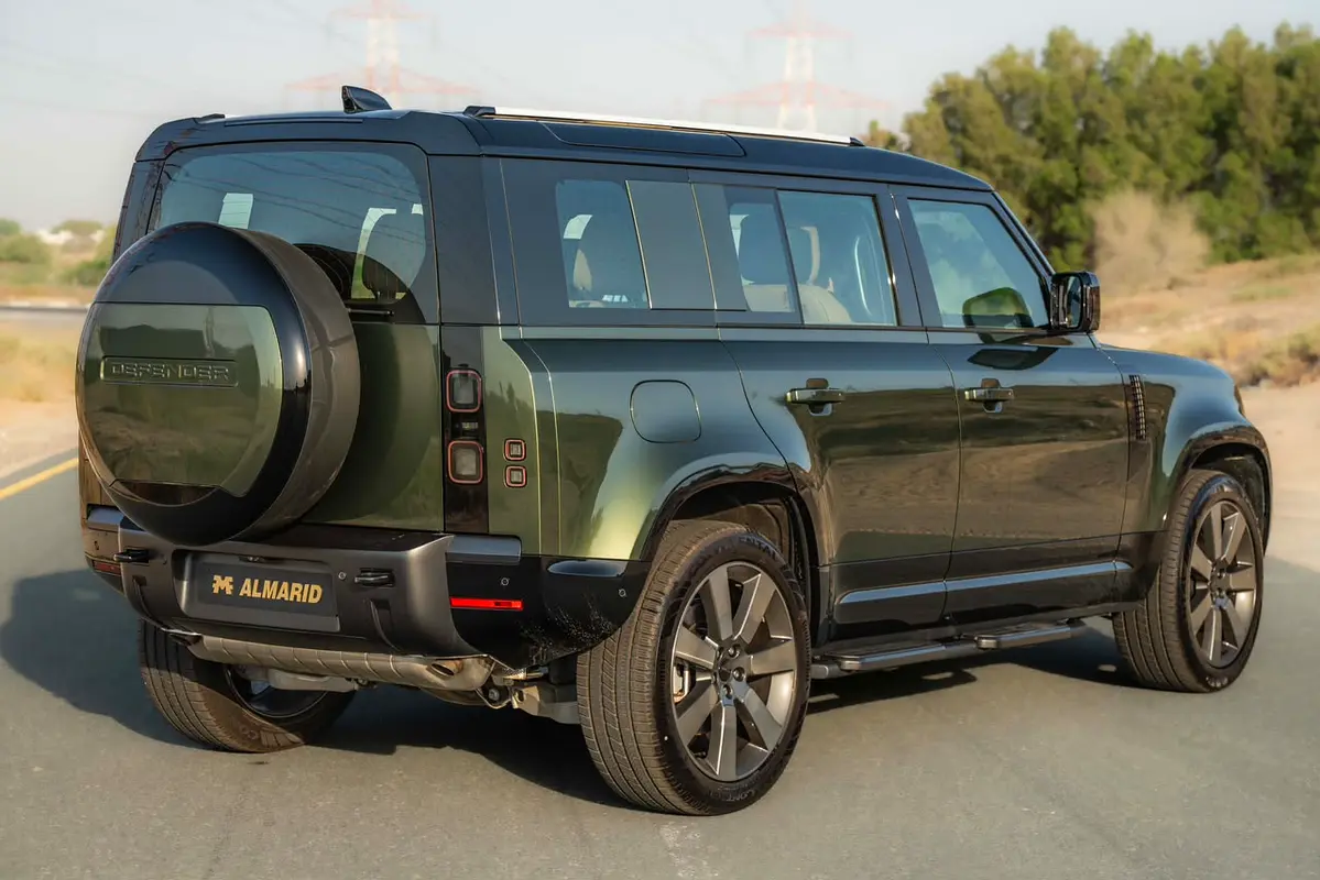 Land Rover Defender, 2026 — фото 2 из 10