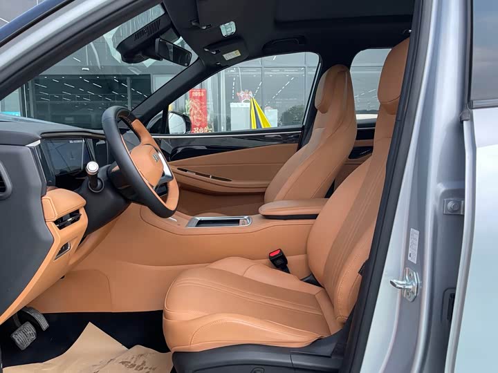 Geely Galaxy L7, 2025 — фото 4 из 9
