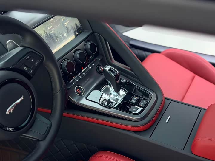 Jaguar F-Type, 2024 — фото 5 из 9
