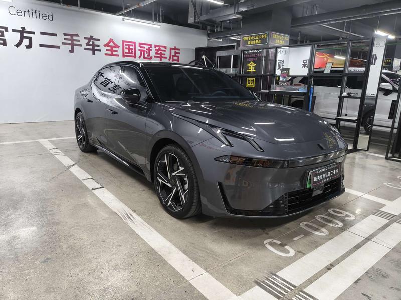 Lynk & Co 07 EM-P Hybrid, 2025 — фото 3 из 12