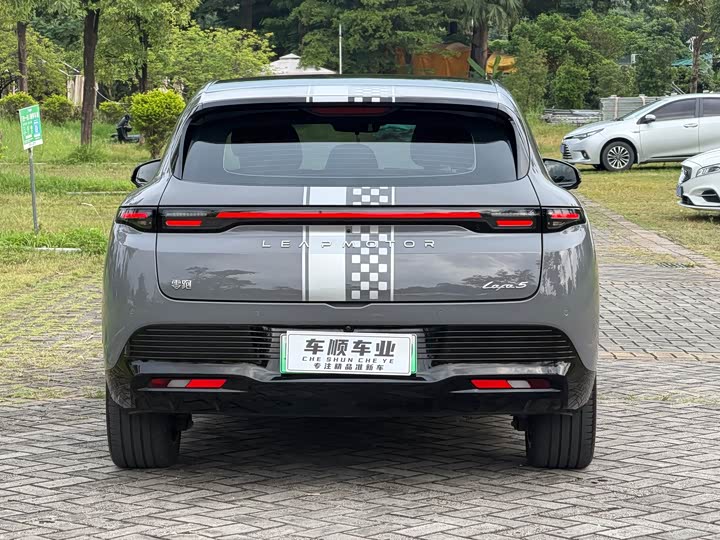 Leapmotor Lafa5, 2025 — фото 7 из 9