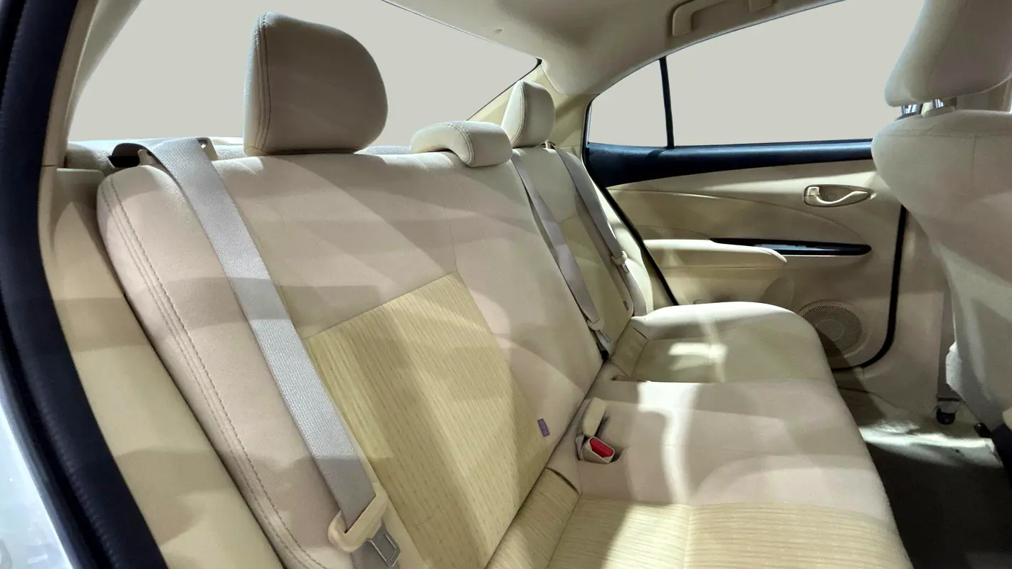 Toyota Yaris, 2022 — фото 9 из 10