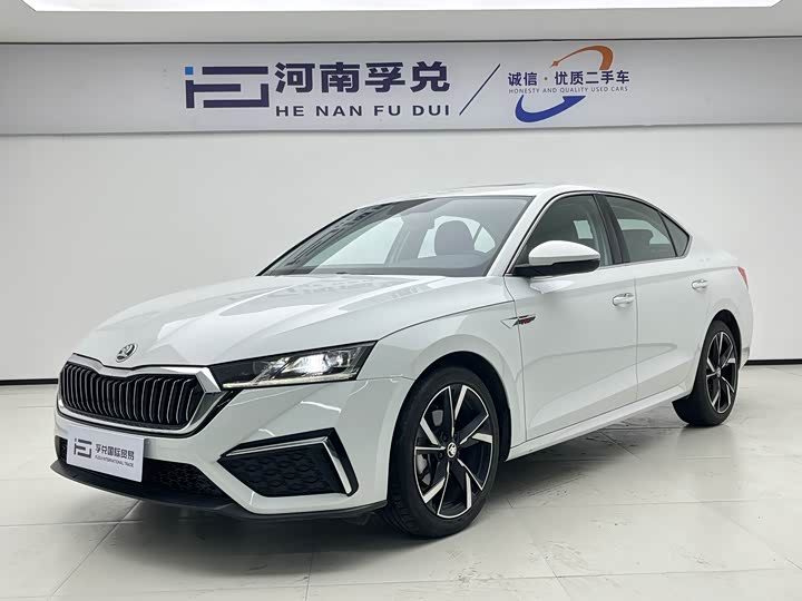 Skoda Octavia Pro, 2024 — купить в Санкт-Петербурге под ключ