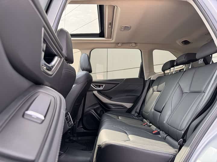Subaru Forester, 2022 — фото 9 из 9