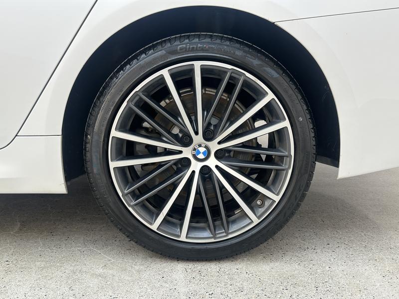 BMW 5 Series, 2021 — фото 11 из 12