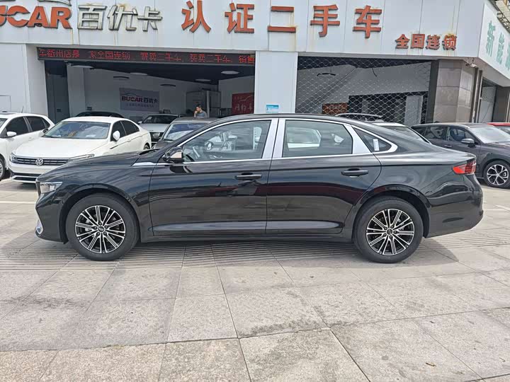 Geely Preface, 2026 — фото 3 из 9