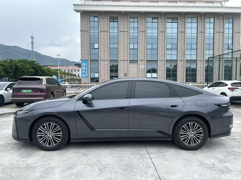 Lexus ES, 2026 — фото 4 из 10