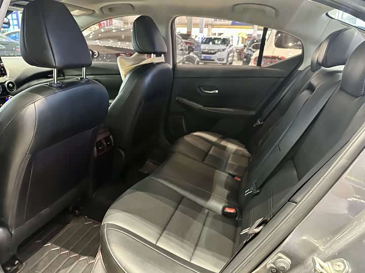 Nissan Sylphy, 2022 — фото 8 из 9