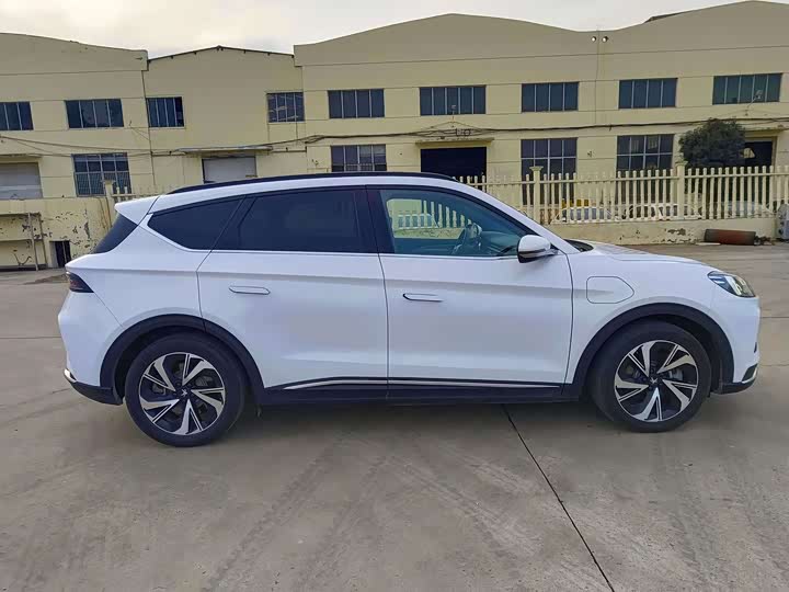 BAIC Arcfox Alpha T, 2023 — фото 8 из 9