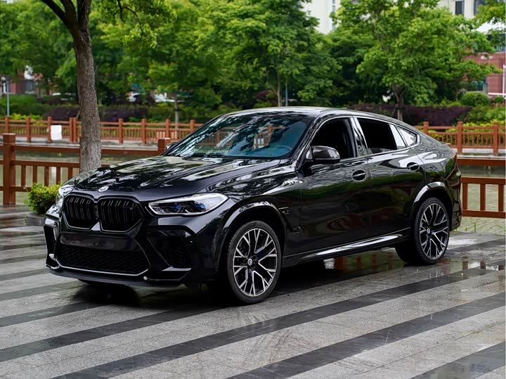 BMW X6 M, 2023 — купить в Калуге под ключ