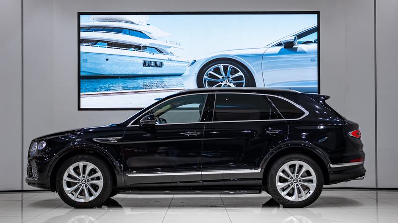 Bentley Bentayga, 2022 — фото 3 из 8