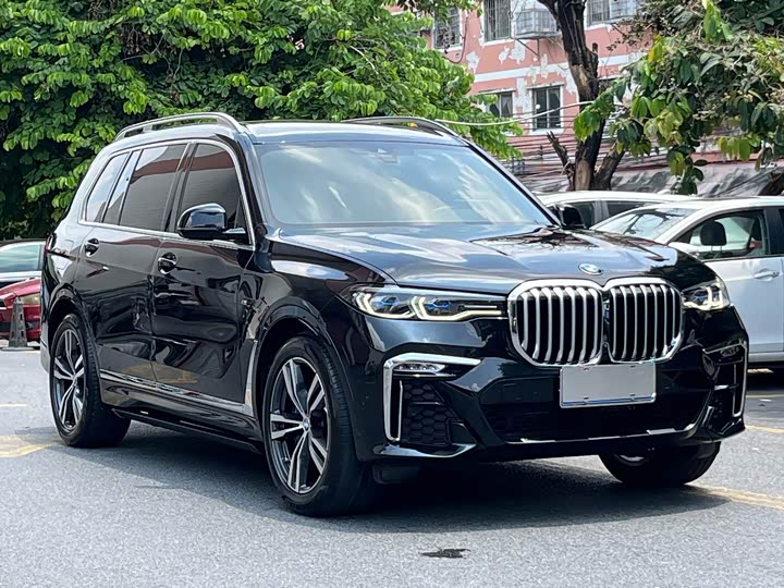 BMW X7, 2022 — фото 2 из 9