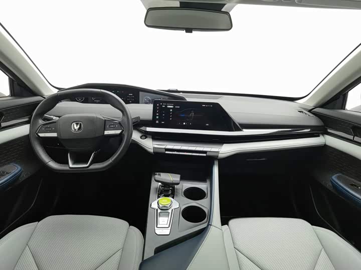 Changan UNI-V Hybrid, 2023 — фото 5 из 9