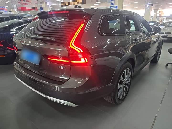 Volvo V90, 2021 — фото 7 из 9