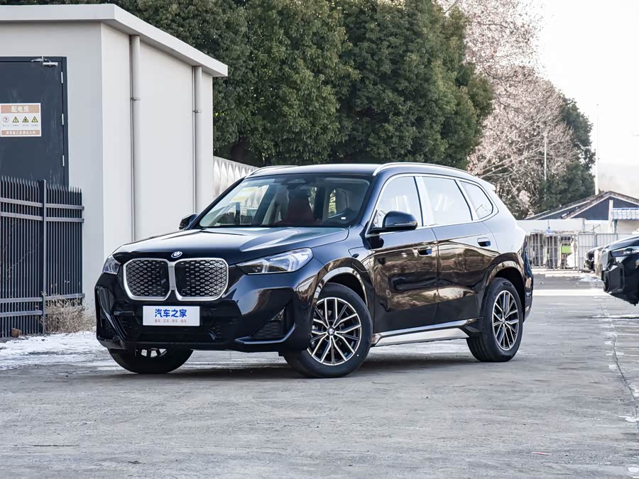 BMW iX1, 2026 — купить в Воронеже под ключ