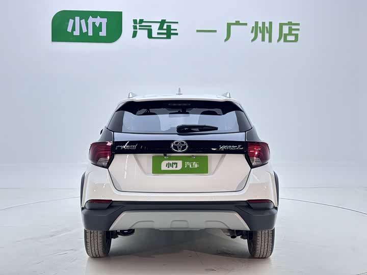 Toyota Yaris L Hatchback, 2022 — фото 8 из 9