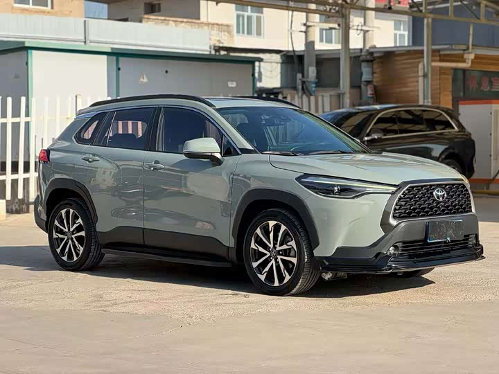 Toyota Corolla Cross, 2022 — фото 3 из 9