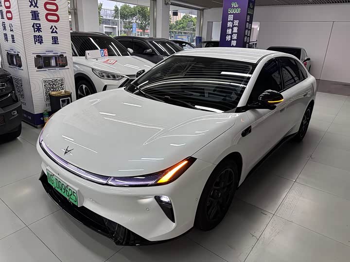 BAIC Arcfox S3, 2026 — фото 3 из 9