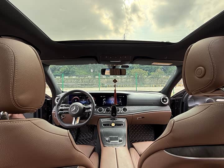 Mercedes-Benz E-Class Hybrid, 2022 — фото 8 из 9