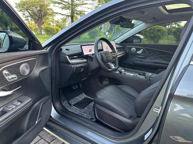 Chery Arrizo 8 Pro, 2025 — фото 10 из 12