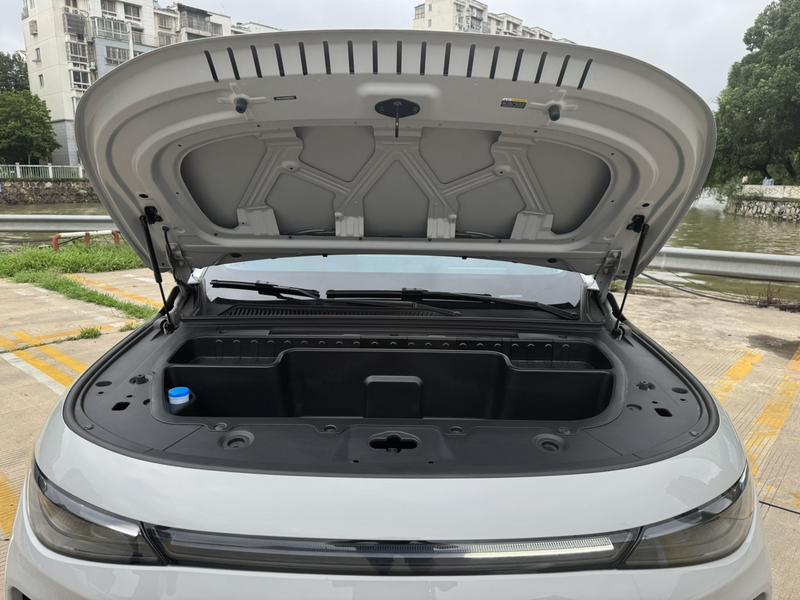 Leapmotor C10, 2025 — фото 10 из 12