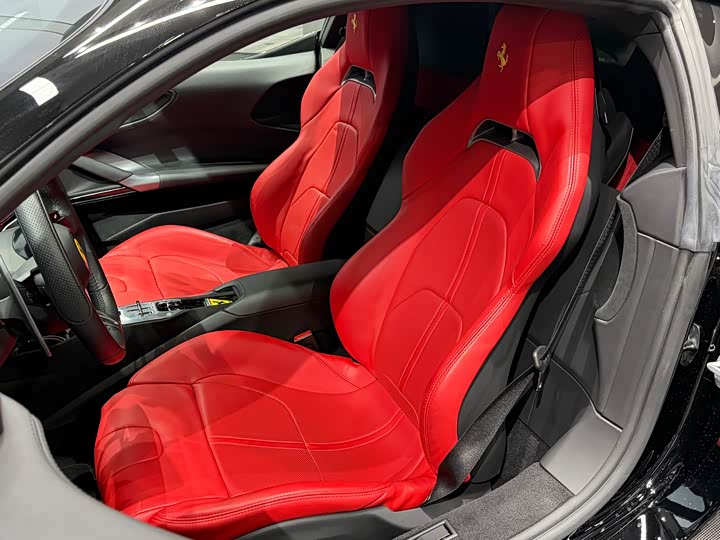 Ferrari SF90, 2023 — фото 9 из 9