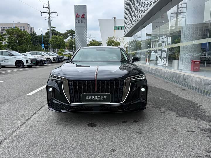 Hongqi H9, 2024 — фото 2 из 9