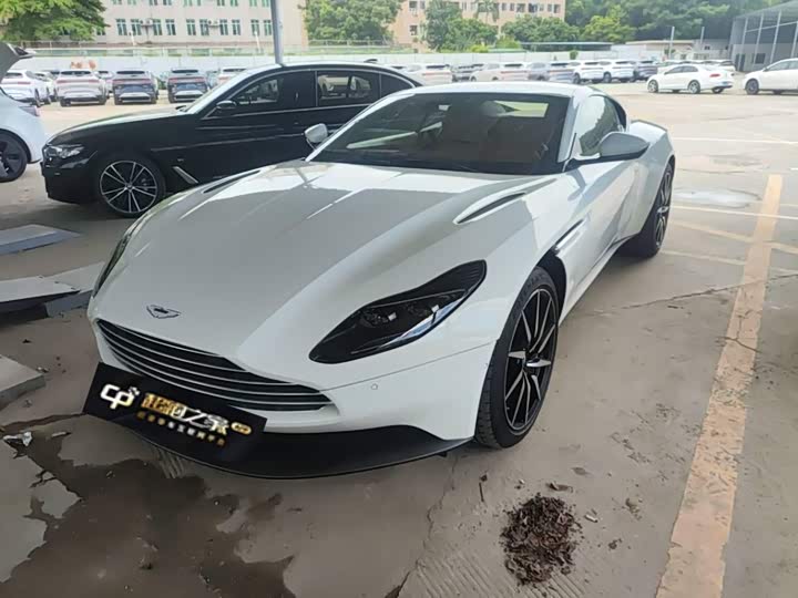 Aston Martin DB11, 2022 — купить в Саратове под ключ