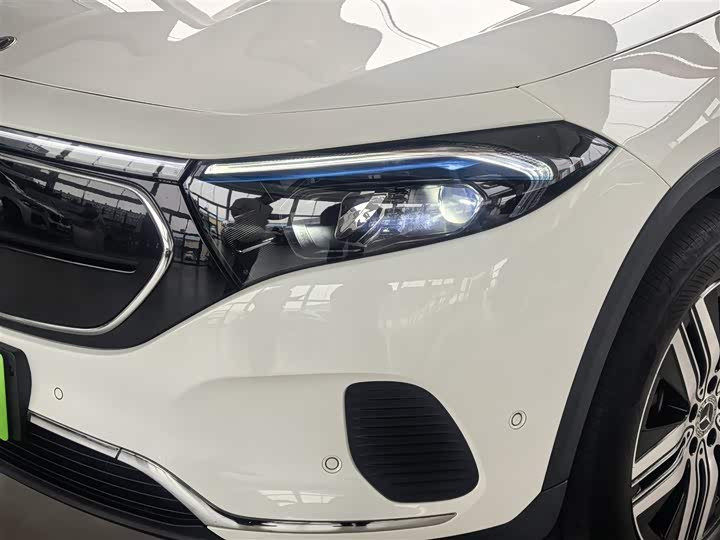 Mercedes-Benz EQA, 2023 — фото 5 из 9